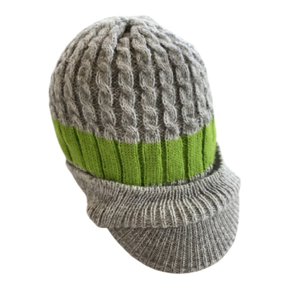 Boys knitted winter hat size 4-7 - Picture 1 of 5